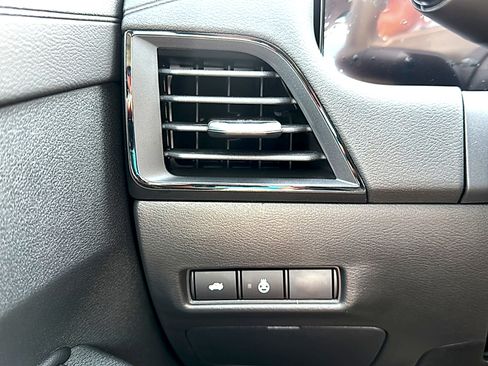 New 2026 Nissan Sentra SV w/ SV Convenience Package image 25