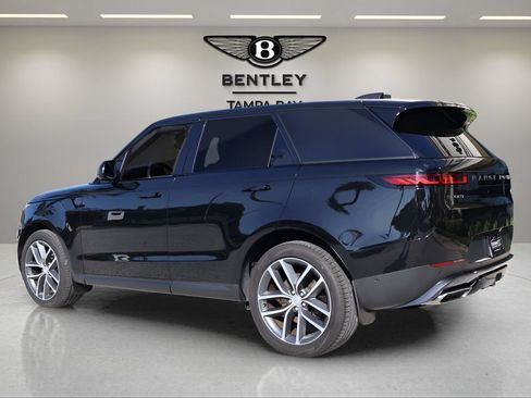 Used 2023 Land Rover Range Rover Sport SE AWD/4WD image 3