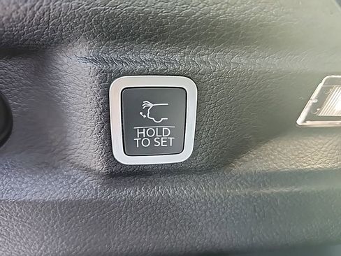 New 2025 Jeep Grand Cherokee L Limited w/ Black Appearance Package image 20