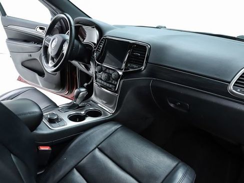 Used 2020 Jeep Grand Cherokee Limited w/ Luxury Group II image 35