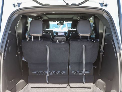 New 2026 Chrysler Pacifica Limited image 29