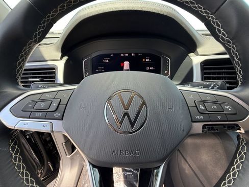 Used 2023 Volkswagen Atlas SE AWD/4WD image 15