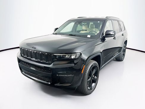 Used 2023 Jeep Grand Cherokee L Limited w/ Luxury Tech Group II RWD image 3