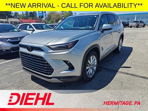 Used 2024 Toyota Grand Highlander AWD image 1