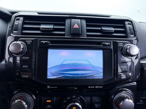 Used 2018 Toyota 4Runner TRD Off-Road Premium AWD/4WD image 5