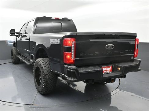 Used 2025 Ford F250 Lariat w/ Black Appearance Package AWD/4WD image 4