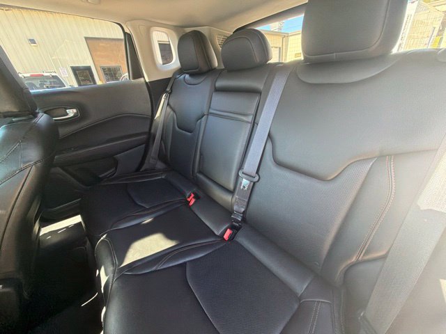 Used 2018 Jeep Compass Limited AWD/4WD image 13