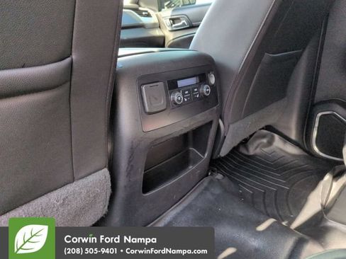 Used 2019 Chevrolet Suburban Premier w/ RST Edition AWD/4WD image 26