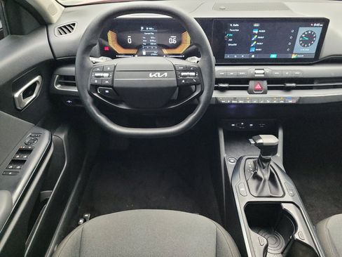 Used 2025 Kia K4 FWD image 22