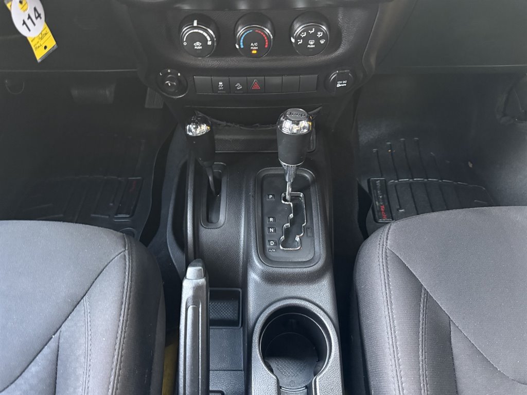 Used 2015 Jeep Wrangler Unlimited Sport w/ Quick Order Package 24S AWD/4WD image 23