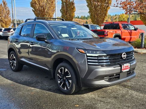 New 2026 Nissan Kicks SV w/ Cold Weather Package image 2