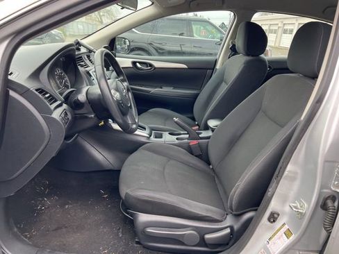 Used 2019 Nissan Sentra S image 12
