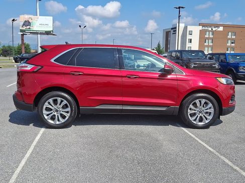 Certified 2024 Ford Edge Titanium AWD/4WD image 7