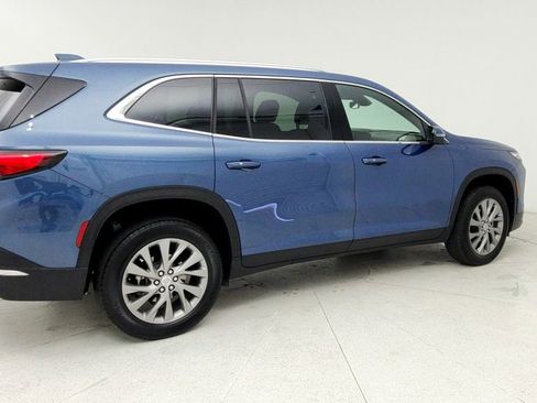 Certified 2025 Buick Enclave Preferred image 8