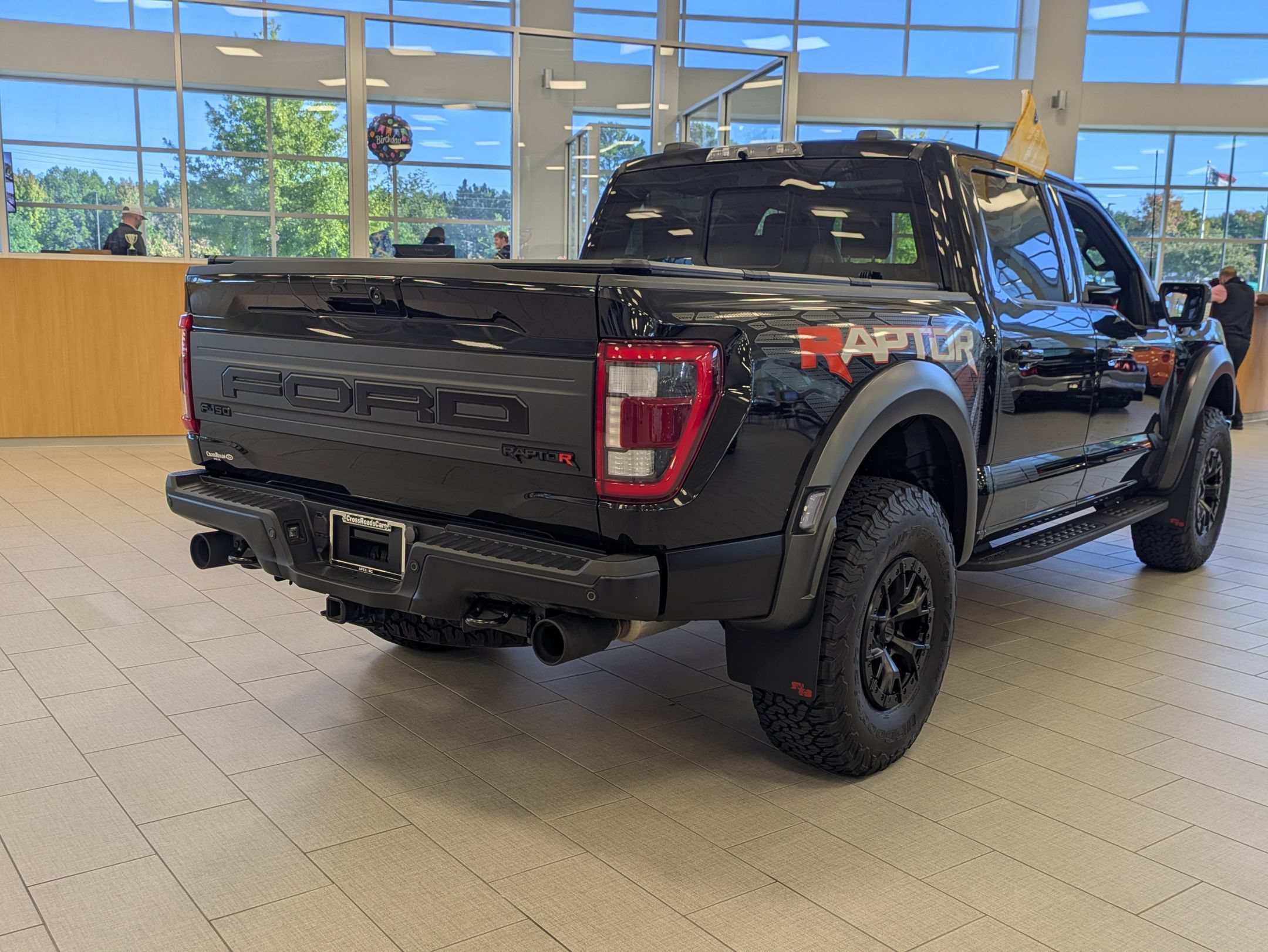 Certified 2023 Ford F150 Raptor w/ Equipment Group 802A Raptor R AWD/4WD image 4