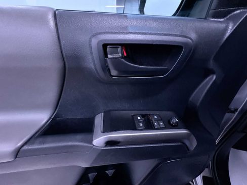 Used 2021 Toyota Tacoma SR5 image 12