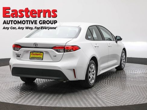 Used 2023 Toyota Corolla LE image 5