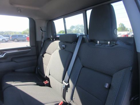 New 2026 GMC Sierra 2500 SLE w/ SLE Value Package; image 15