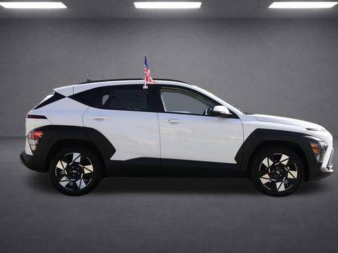 Used 2024 Hyundai Kona SEL FWD image 3