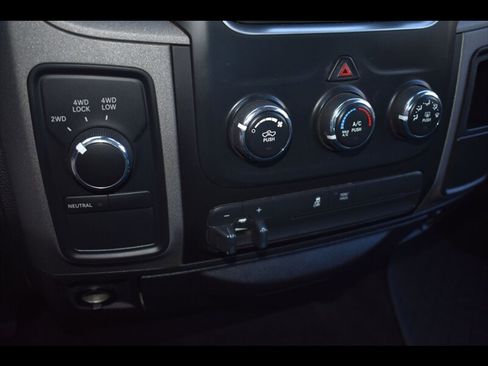 Used 2015 RAM 2500 Tradesman w/ Chrome Appearance Group image 11