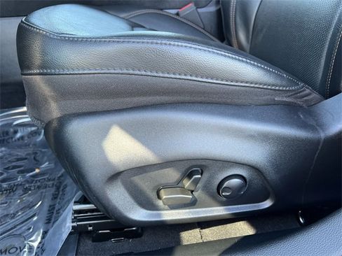 Certified 2022 Jeep Compass Limited w/ Sun and Sound Group image 12