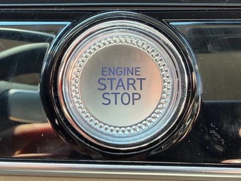 Certified 2026 Genesis GV70 2.5T AWD/4WD image 19