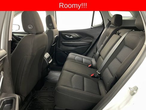 Certified 2022 GMC Terrain SLE w/ Driver Convenience Package FWD image 11