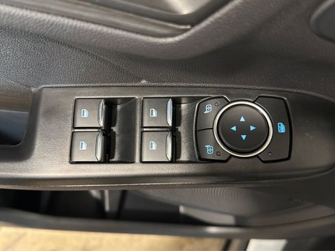Used 2025 Ford Escape Platinum w/ Premium Technology Package AWD/4WD image 16