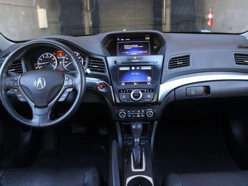 Used 2018 Acura ILX FWD image 17