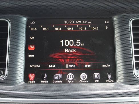 Used 2016 Dodge Charger SXT RWD image 18