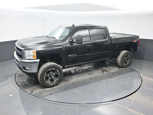 Used 2012 Chevrolet Silverado 2500 LTZ w/ Suspension Package, Off-Road AWD/4WD image 24