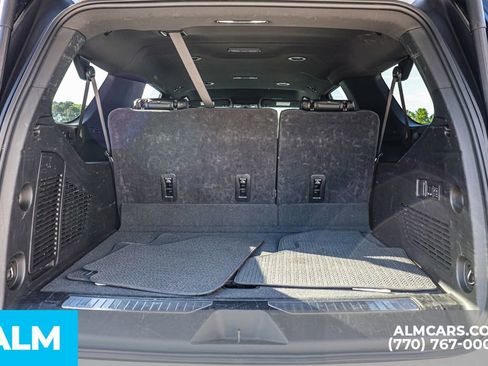 Used 2025 GMC Yukon XL Denali AWD/4WD image 24