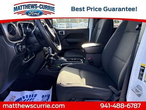 Used 2022 Jeep Wrangler Unlimited Sport image 9