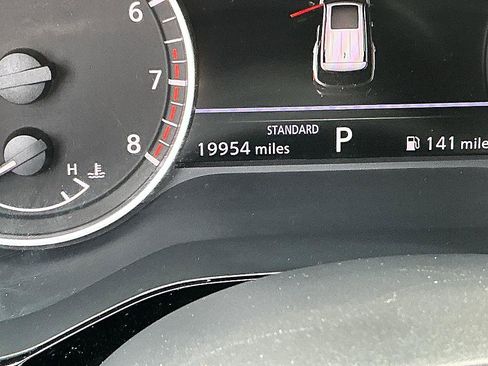 Certified 2025 Nissan Pathfinder SL w/ SL Premium Package FWD image 15