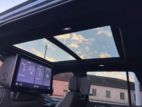 Used 2021 Chevrolet Tahoe Z71 w/ Z71 Off-Road Package image 48