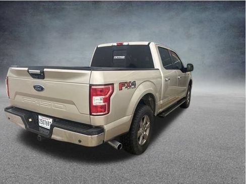 Used 2018 Ford F150 XLT w/ Equipment Group 302A Luxury AWD/4WD image 9