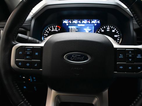 Used 2024 Ford Expedition XLT image 36