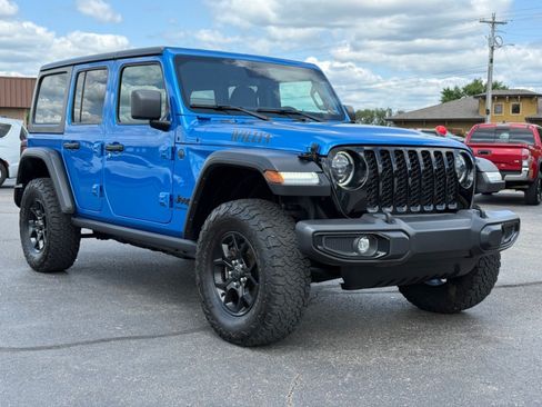 Used 2024 Jeep Wrangler Unlimited Sport AWD/4WD image 2
