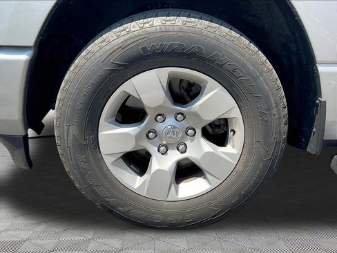Used 2024 RAM 1500 Big Horn AWD/4WD image 10