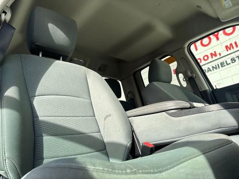 Used 2017 RAM 1500 Express w/ Express Value Package image 23