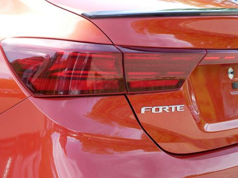 Certified 2023 Kia Forte GT-Line w/ GT-Line Premium Package FWD image 17
