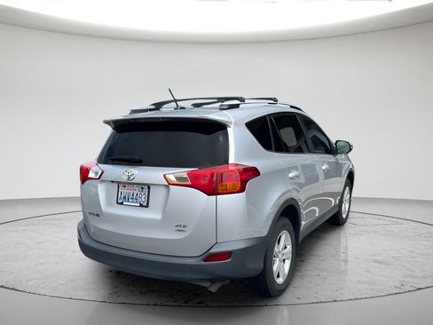 Used 2013 Toyota RAV4 XLE AWD/4WD image 3