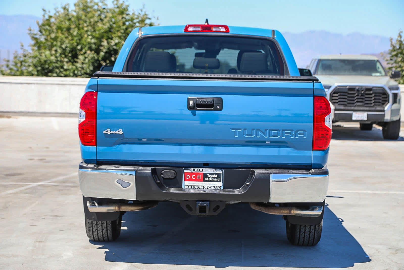 Used 2020 Toyota Tundra SR5 w/ SR5 Leather Package AWD/4WD image 6