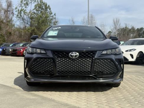 Used 2019 Toyota Avalon XSE w/ All Weather Liner Package image 9