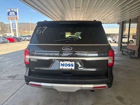 Certified 2023 Ford Expedition XLT RWD image 5