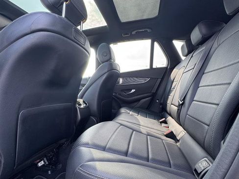 Used 2018 Mercedes-Benz GLC 300 4MATIC w/ Multimedia Package image 15