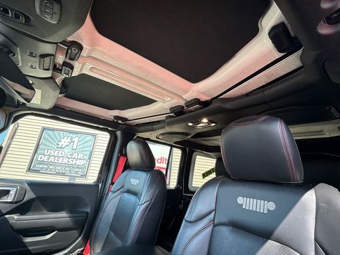 Used 2020 Jeep Wrangler Unlimited Rubicon w/ Quick Order Package 28Y Recon AWD/4WD image 18