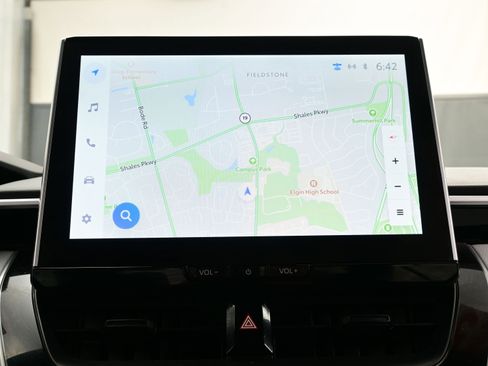 Used 2025 Toyota Corolla SE w/ SE Premium Package image 19