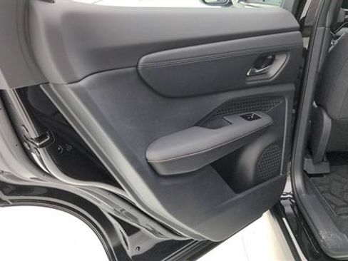 Certified 2023 Nissan Ariya FWD image 21