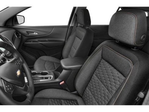 Used 2018 Chevrolet Equinox LT FWD image 18